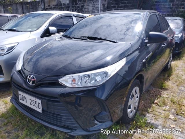 Car gallery image
