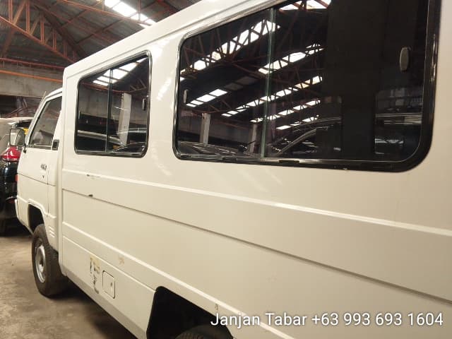 Car gallery image