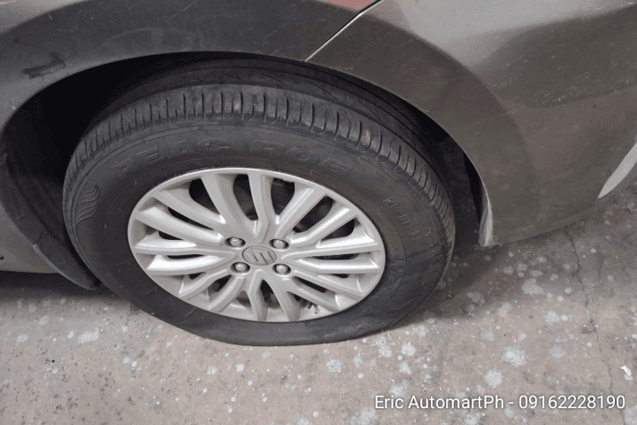 Car gallery image