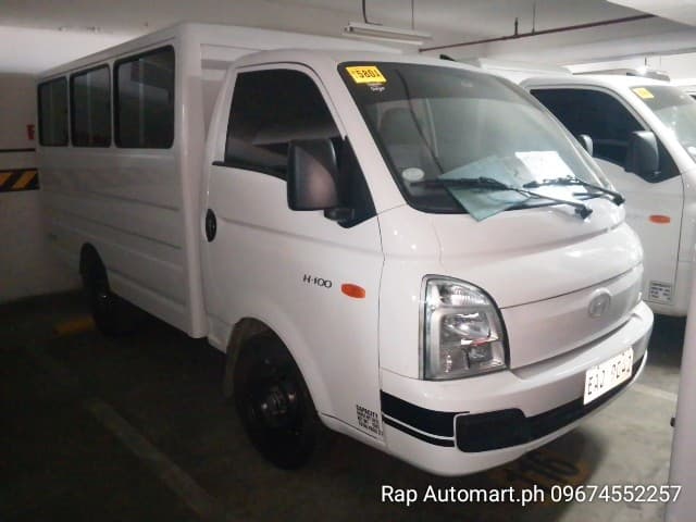 Car gallery image