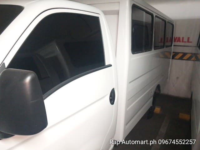 Car gallery image