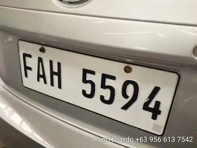 Car gallery image