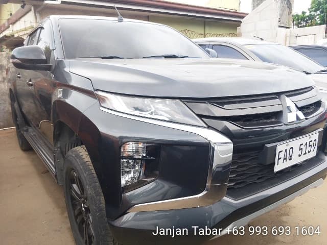 Car gallery image