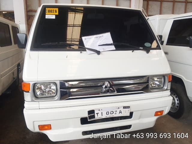 Car gallery image