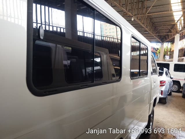 Car gallery image
