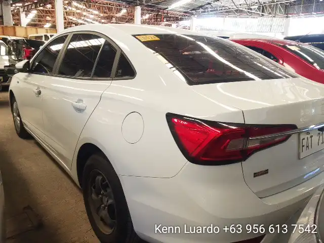 Car gallery image