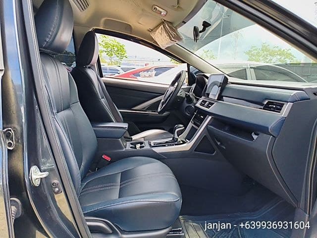Car gallery image