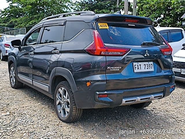 Car gallery image