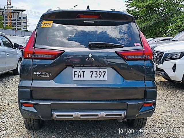 Car gallery image
