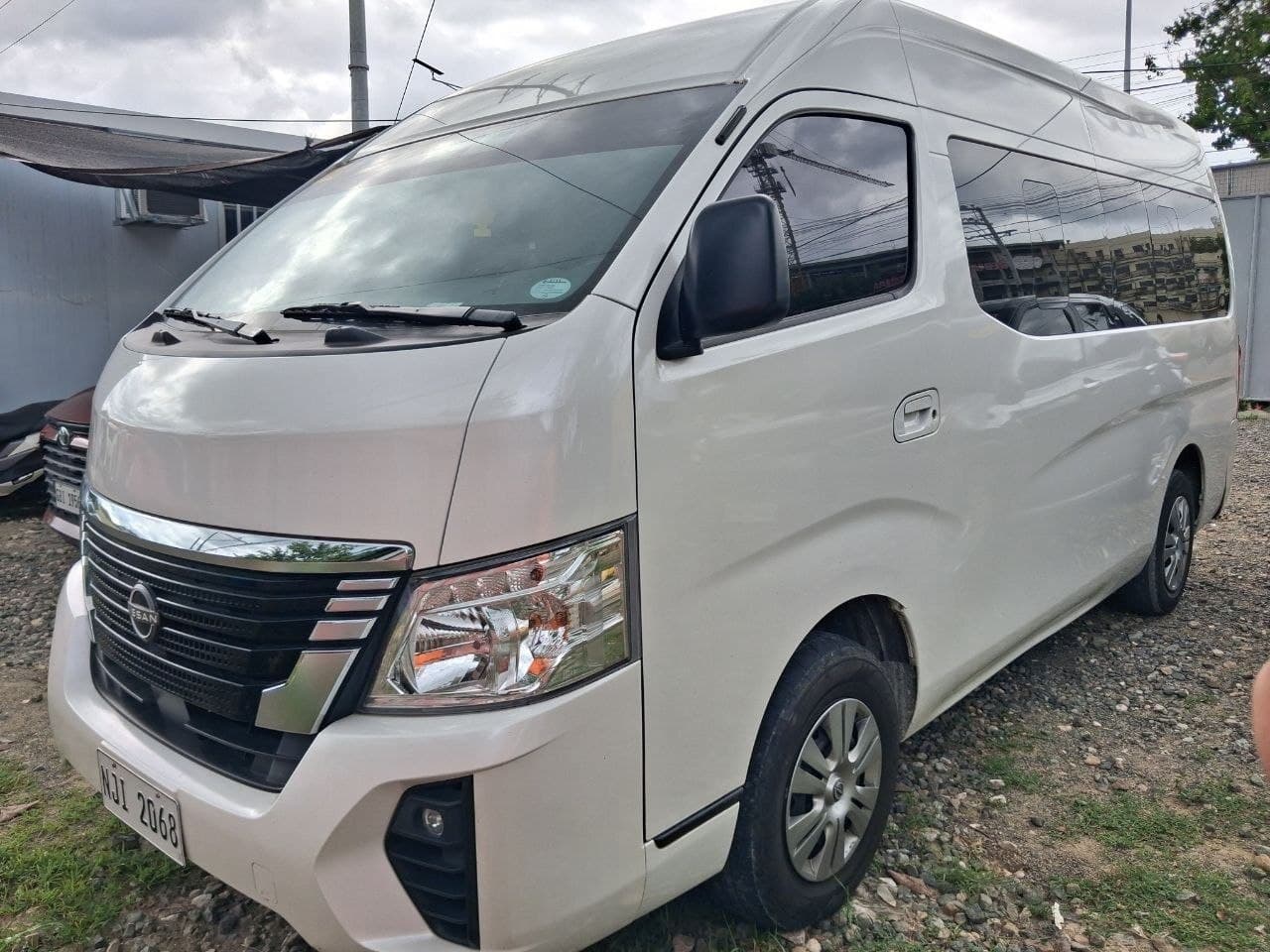 Car gallery image