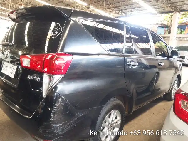 Car gallery image