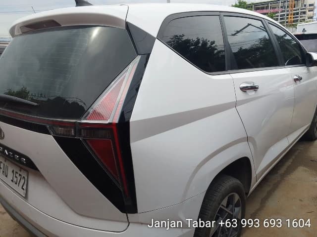 Car gallery image