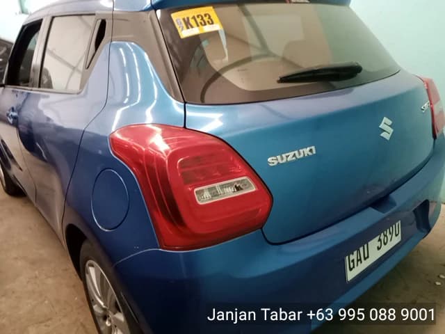 Car gallery image