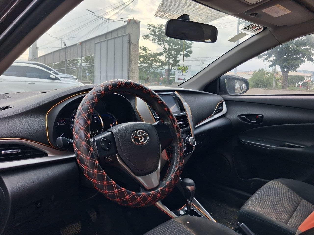 Car gallery image