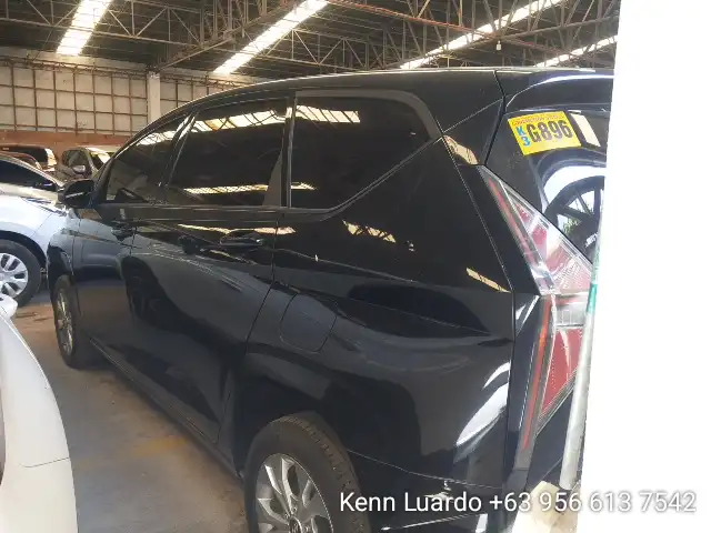 Car gallery image