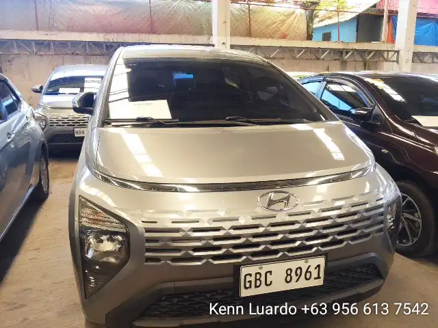 Car gallery image