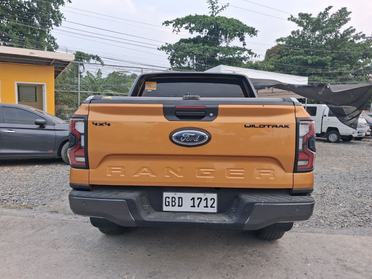 Car gallery image