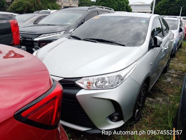 Car gallery image