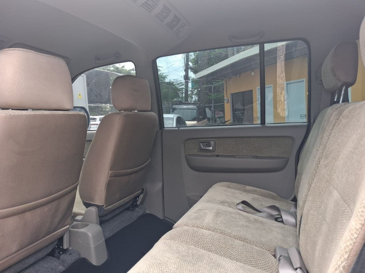 Car gallery image