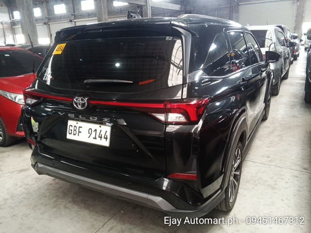 Car gallery image