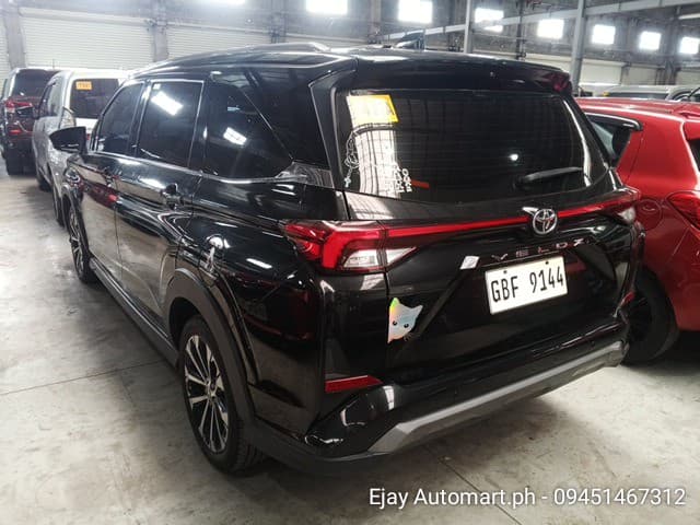 Car gallery image