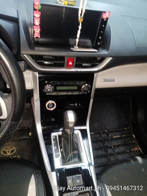 Car gallery image