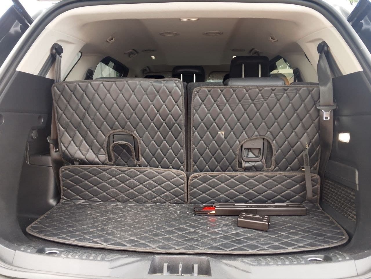 Car gallery image