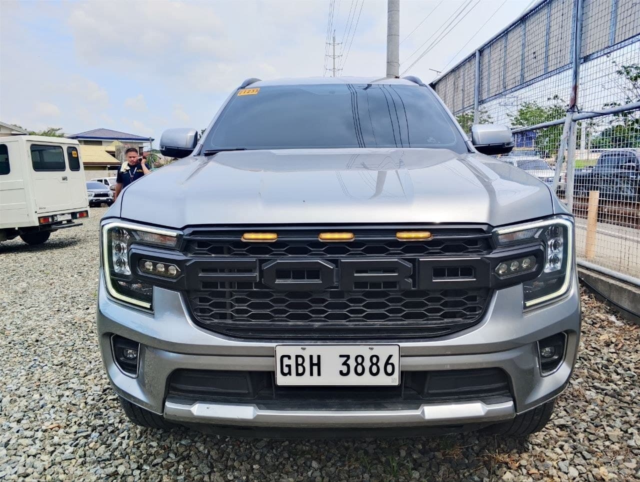 Car gallery image