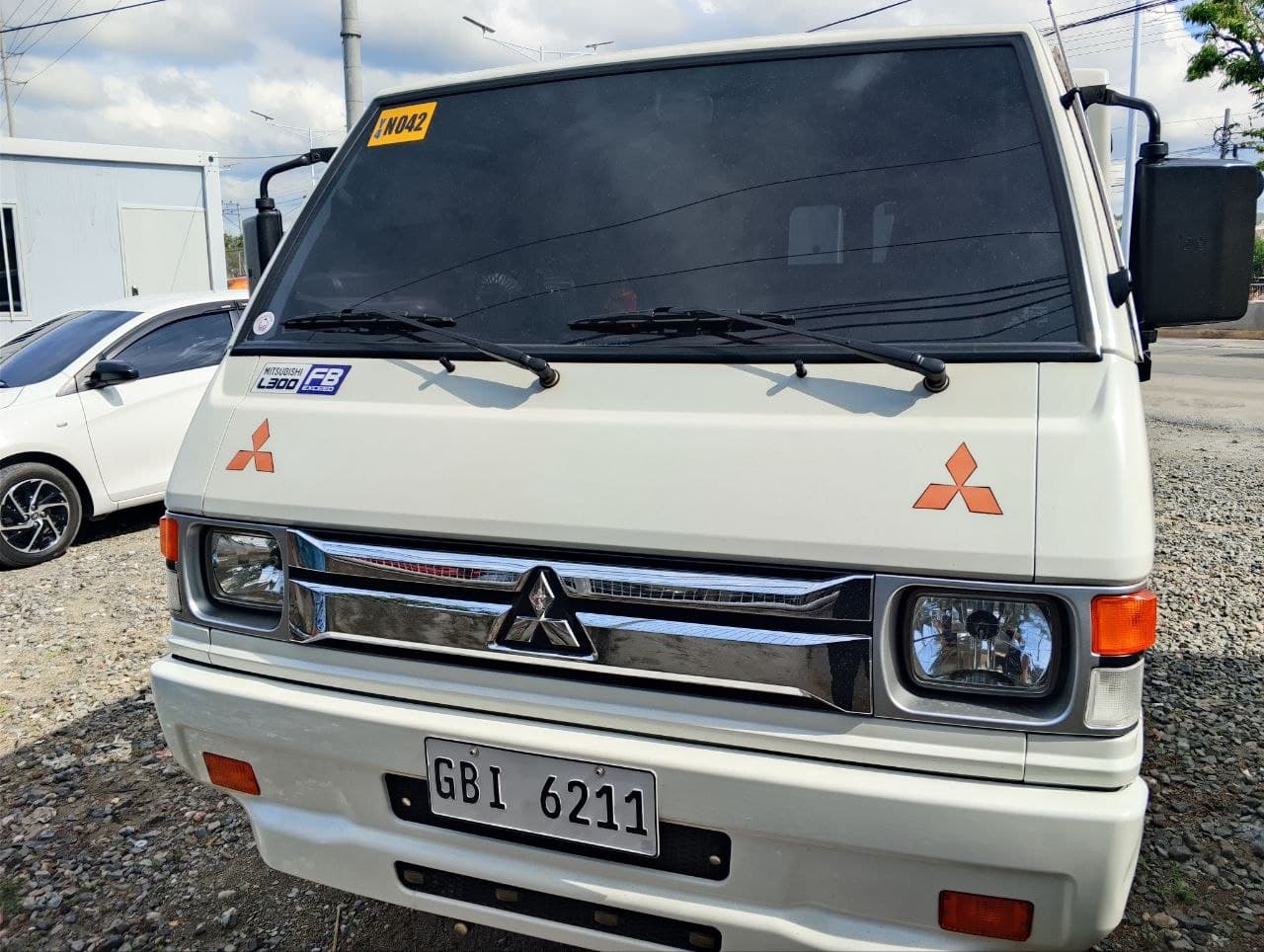 Car gallery image
