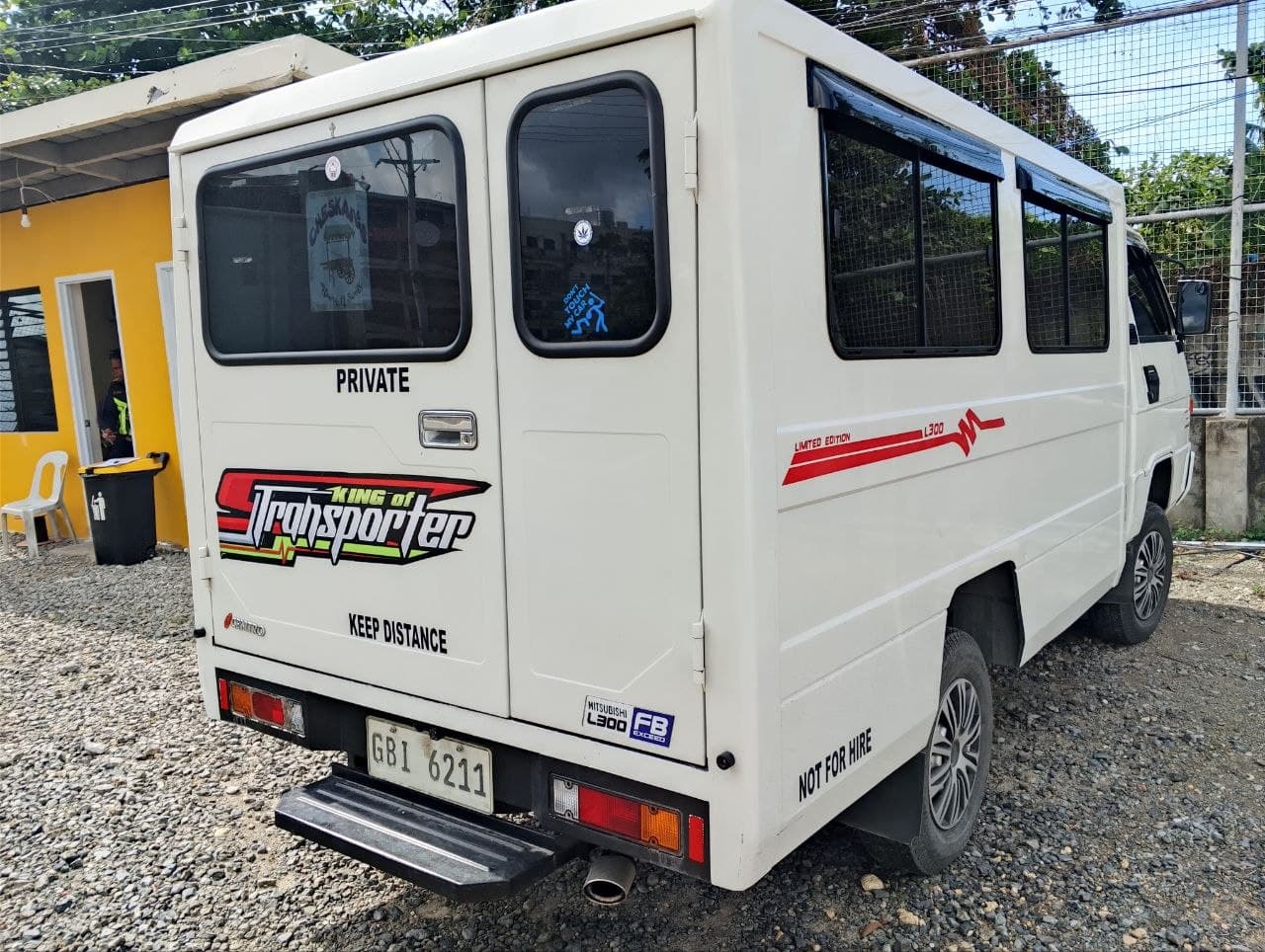 Car gallery image