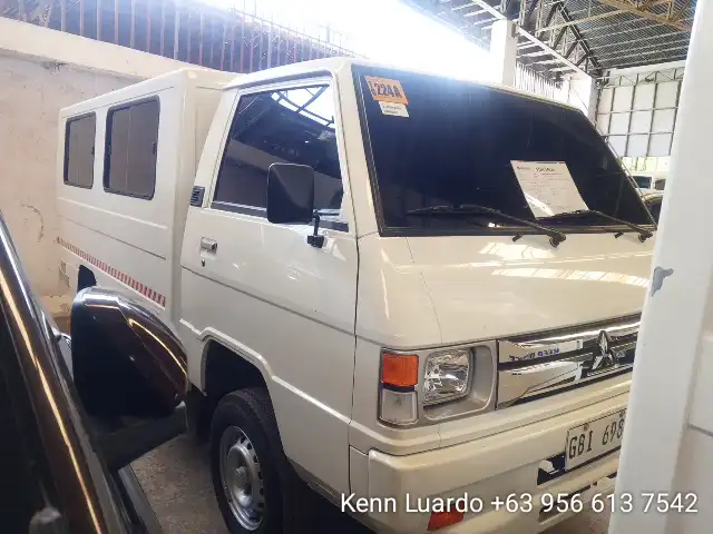 Car gallery image
