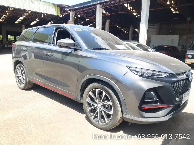 Car gallery image