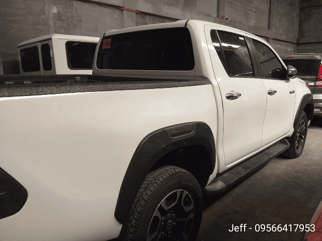 Car gallery image