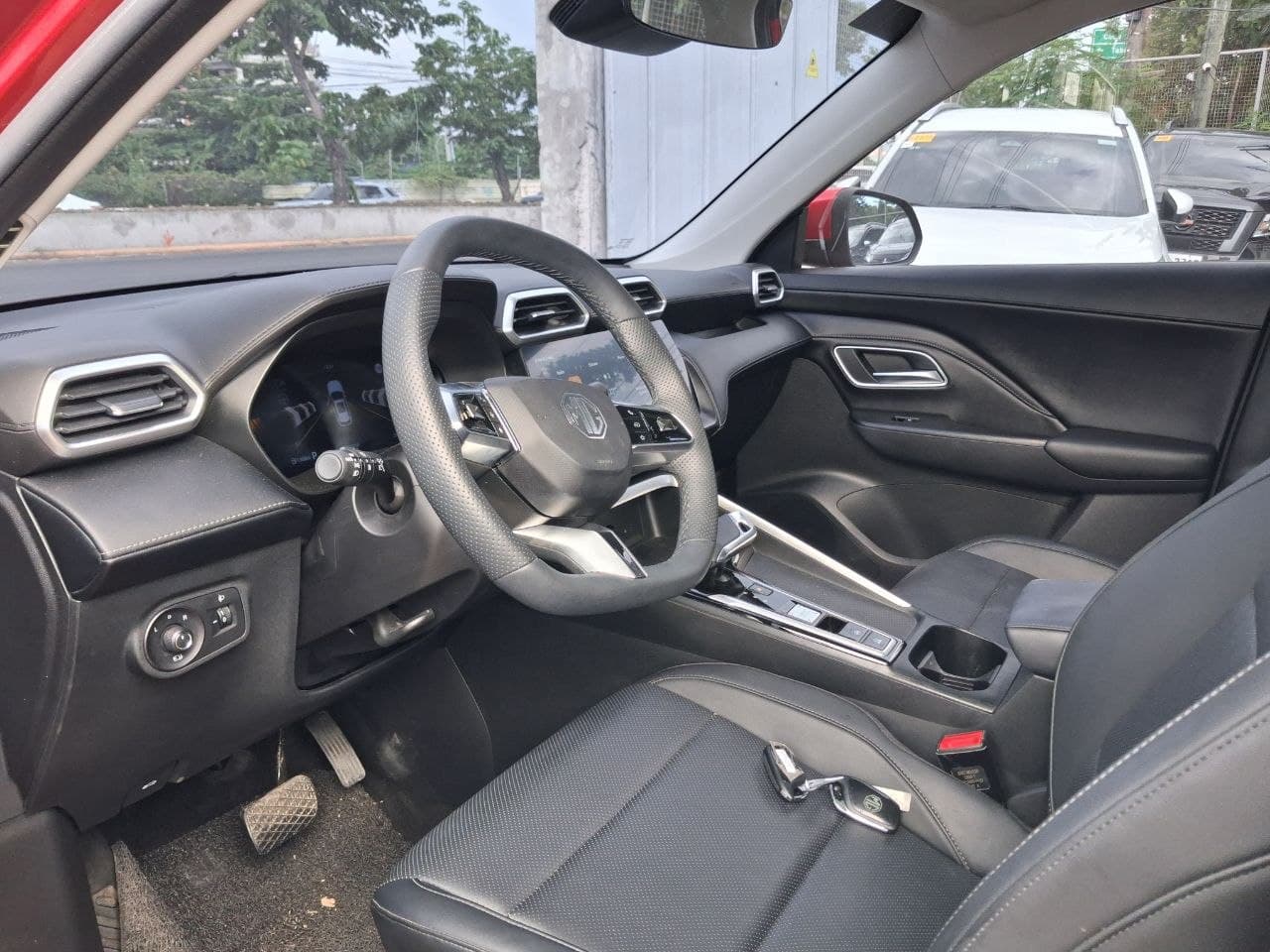 Car gallery image