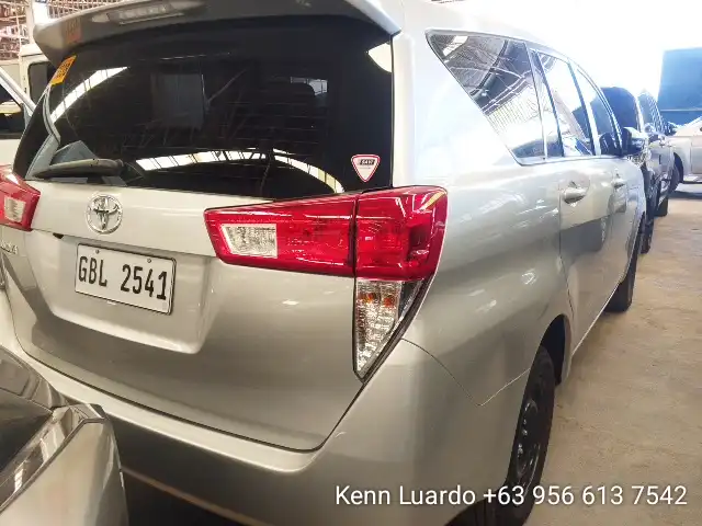 Car gallery image