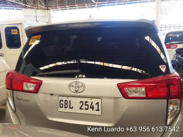 Car gallery image