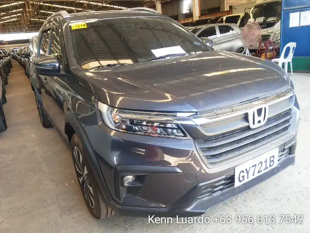 Car gallery image