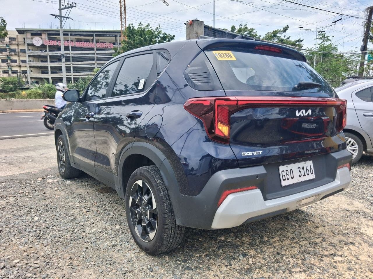 Car gallery image