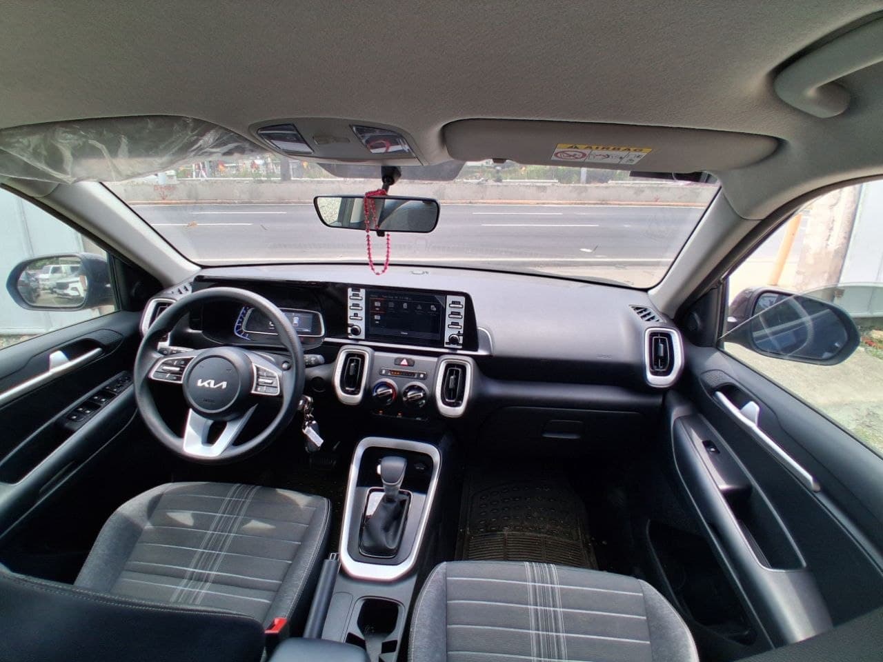 Car gallery image