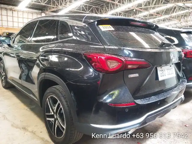 Car gallery image