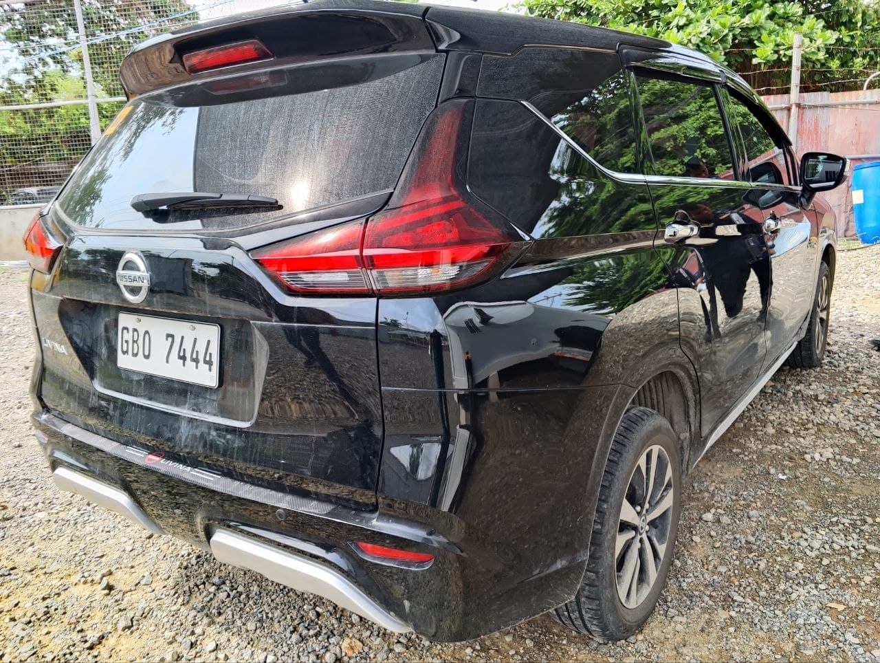 Car gallery image