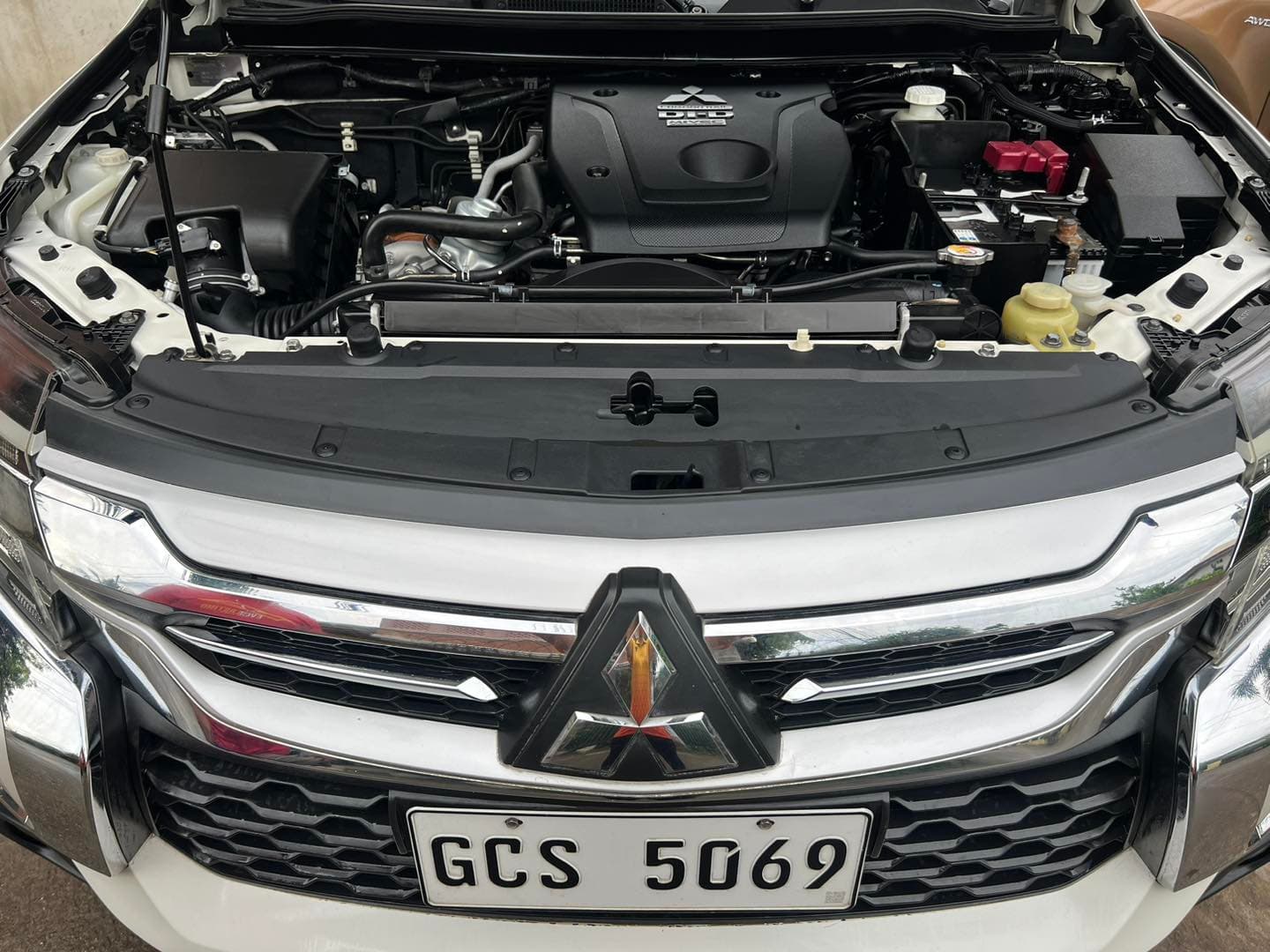 Car gallery image