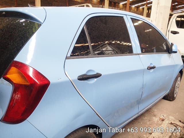 Car gallery image