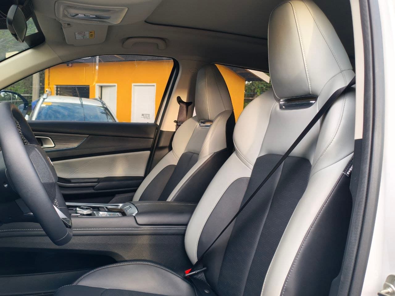 Car gallery image