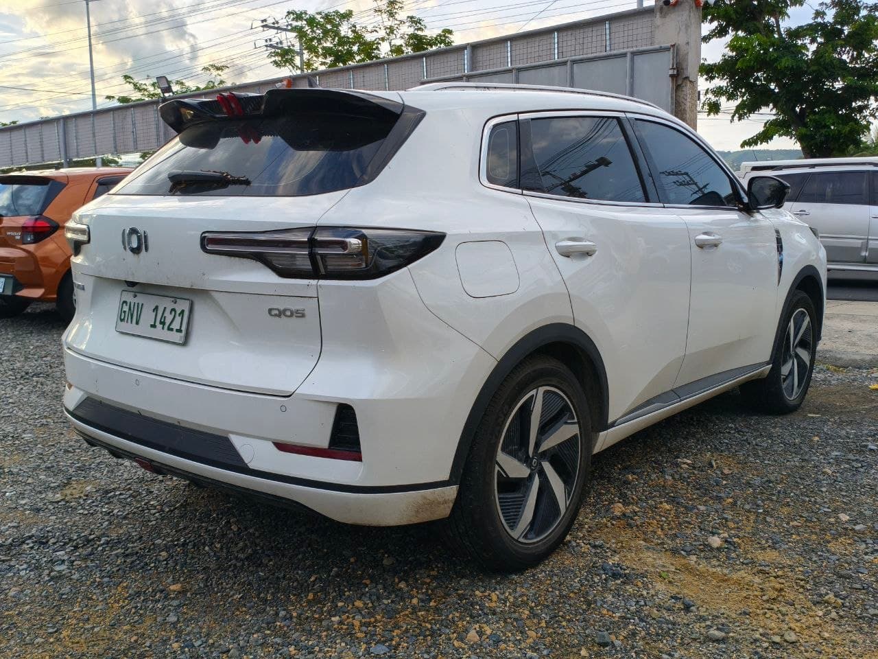 Car gallery image