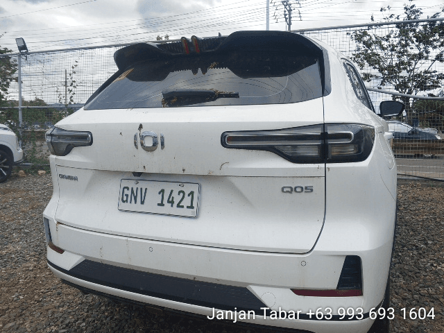Car gallery image