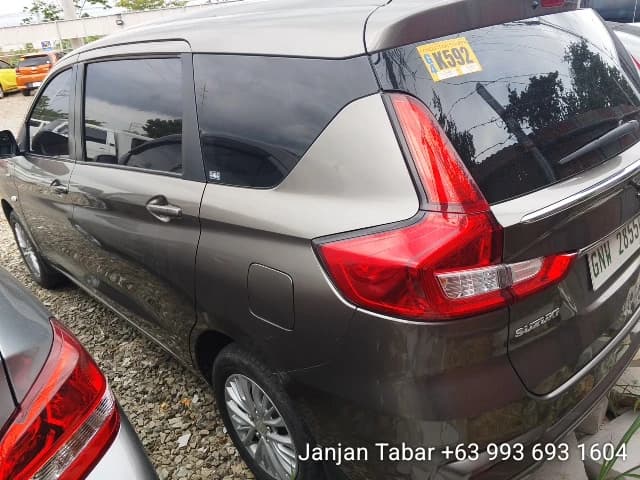 Car gallery image