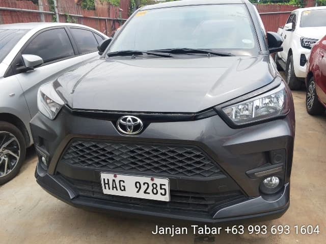 Car gallery image