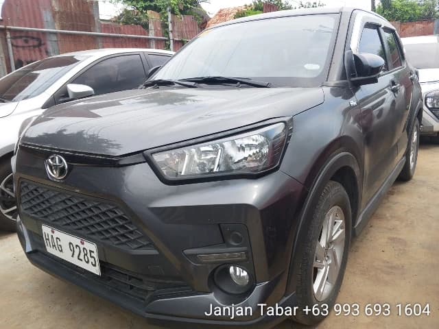 Car gallery image