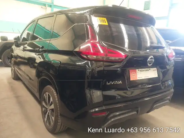 Car gallery image